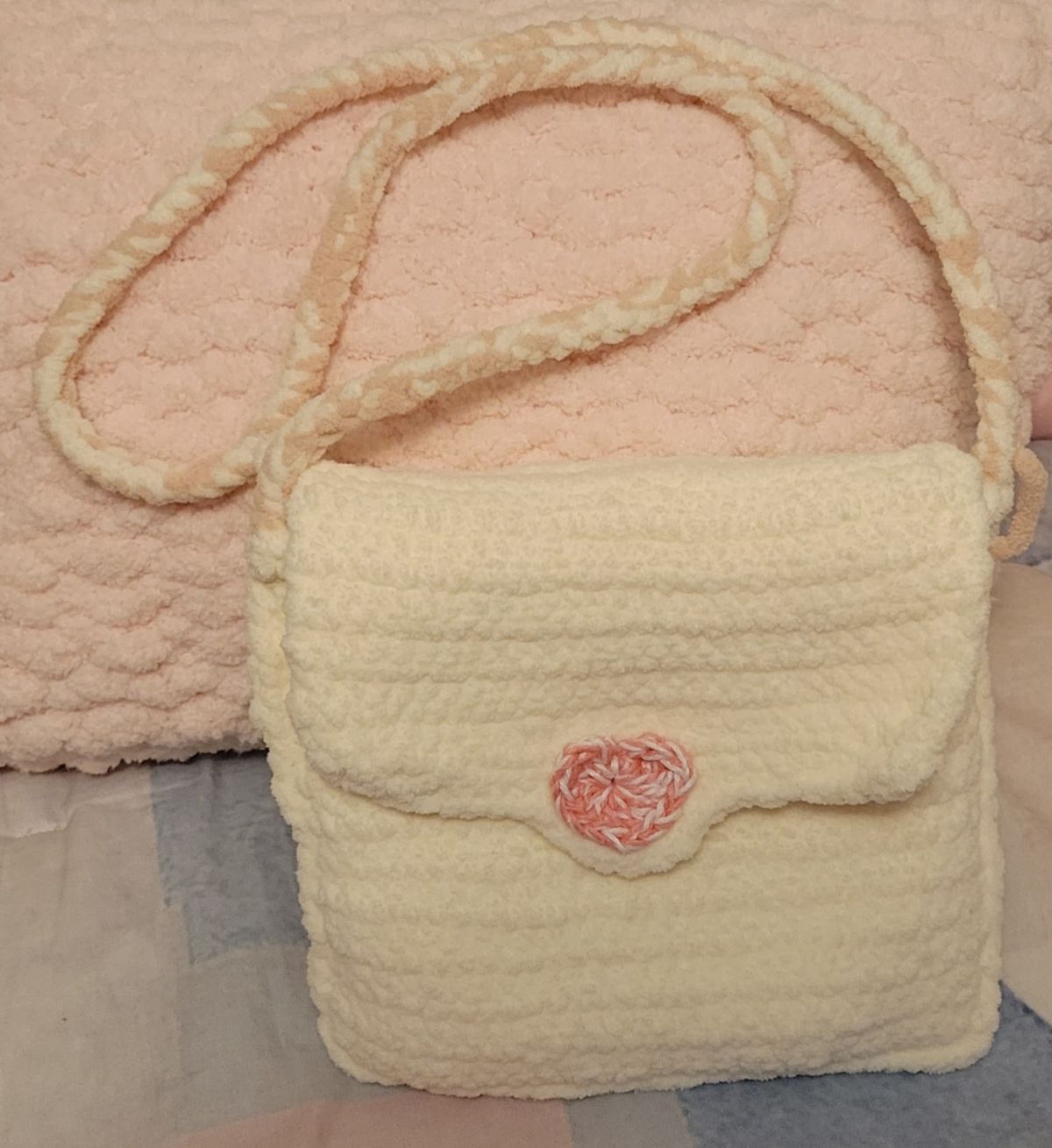 Candy Heart Crossover Bag (Plush) 1 Available